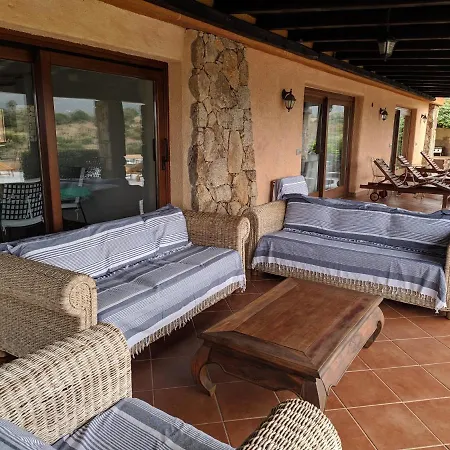 Costa Smeralda House 库尼亚纳
