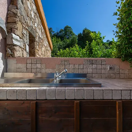 Costa Smeralda House 库尼亚纳