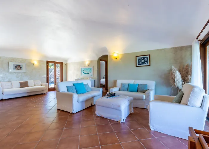 Costa Smeralda House * كوغنانا